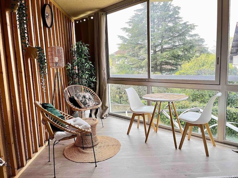 The Jungle Studio, Loggia & Parking Dans Residence ロマン・シュル・イゼール エクステリア 写真